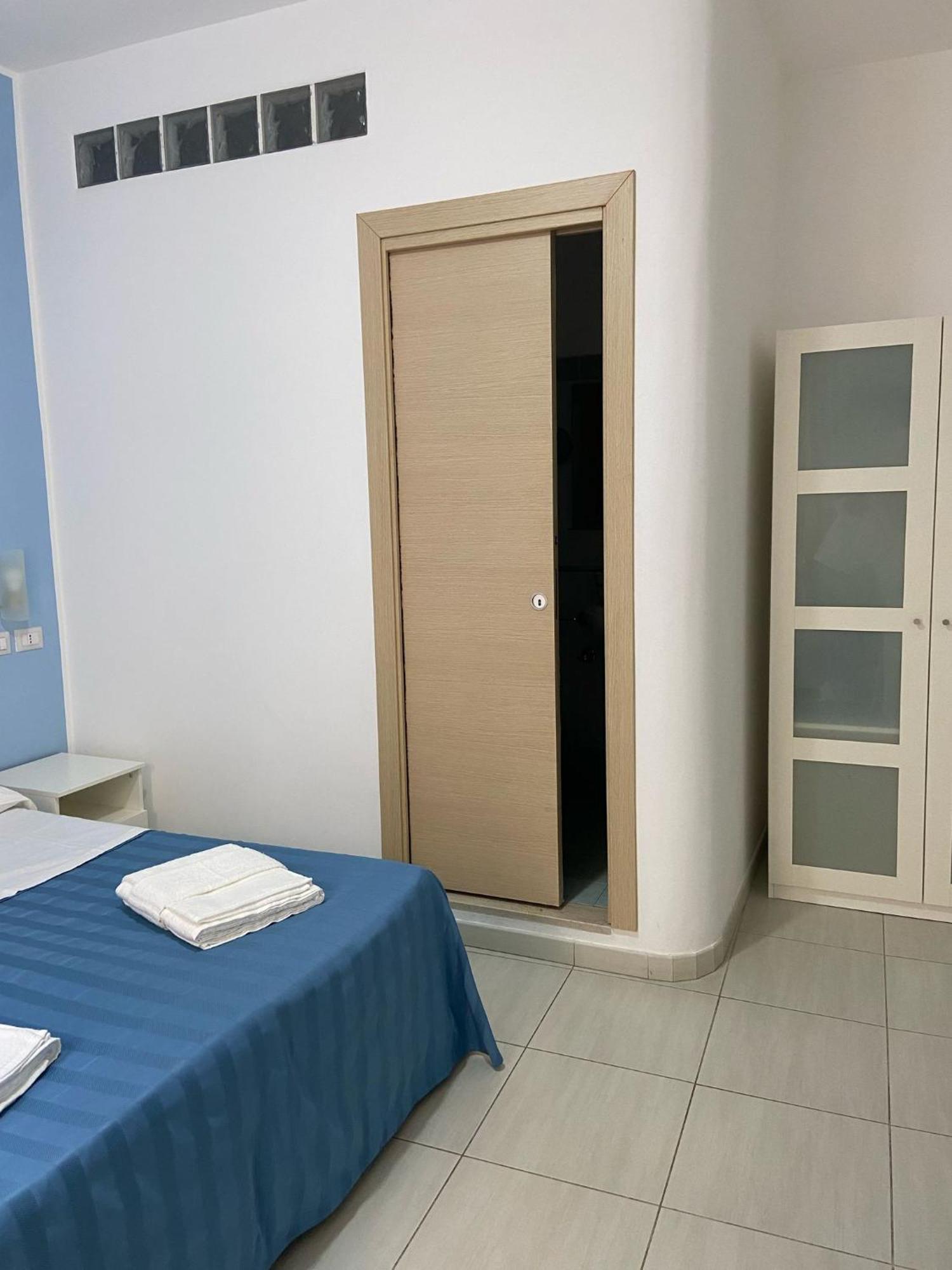Maniel Beach Hotel يتوجاني المظهر الخارجي الصورة